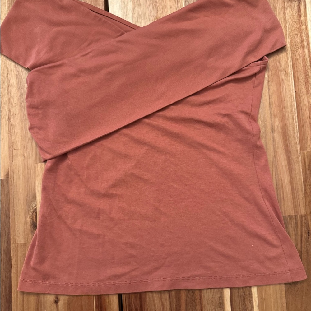 Theory cotton Women's Off-Shoulder Rust Top size once used once - Picture 2 of 7